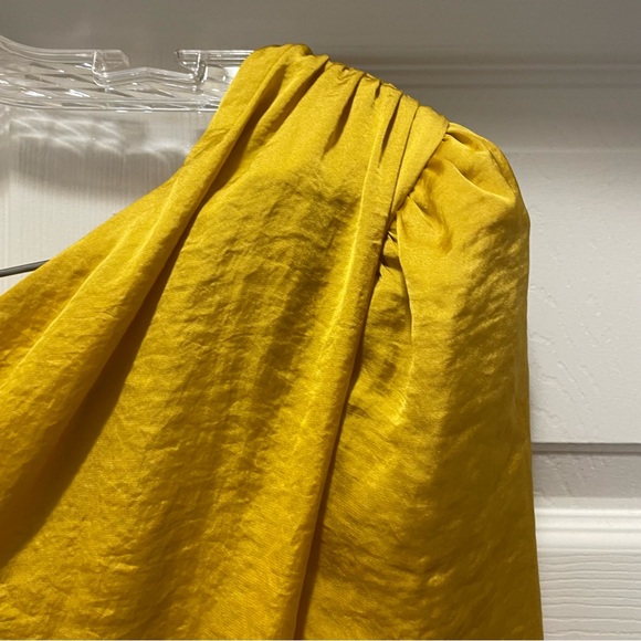 NWT Lovers and Friends Ana Dress in Marigold Yellow One Sleeve Cocktail Size M - Picture 4 of 9